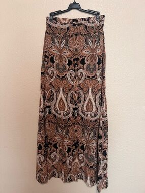 Novella Royale Black, Brown and Cream Paisley Maxi Skirt